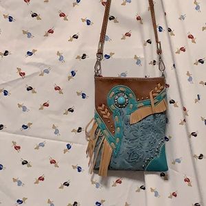 Small purse with fringe